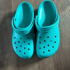 Crocs Turquoise size 10 woman